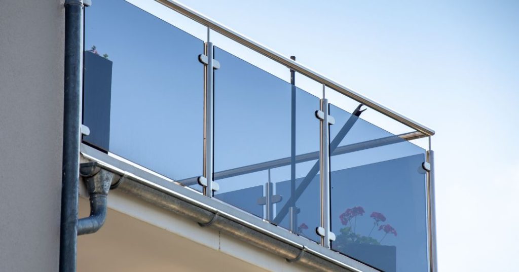 Guarda-corpo de vidro em Santo André